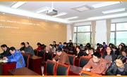 我校召开全体党员大会