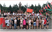 我校组织全体党员及骨干教师进行革命传统教育培训