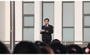 我校法制教育活动在国旗下举行