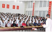 我校举办初三毕业班励志讲座