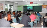 我校召开初三年级学生家长会