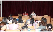 我校举行新学期班主任工作会议