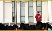 增强法制观念，创建平安学校