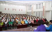 我校召开初二年级学生会