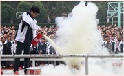 我校举行紧急疏散演练