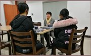 我校学生接受华夏保险股份有限公司的慰问