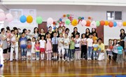 学校工会为教工子女举办庆“六一”活动