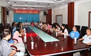 常熟市外国语初级中学召开庆30个教师节座谈会