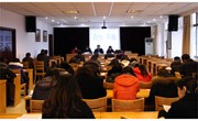 我校分年级召开教师会