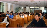 我校举行初二年级教学研讨会