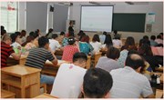 我校召开2018-2019学年第一学期初二年级组全体教师会议