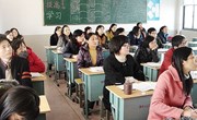 我校组织青年教师进行说课比赛