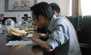 我校教工团支部举行超龄教师团员退团仪式暨青年教师座谈会
