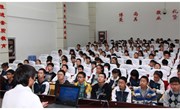 我校初二学生参加第九期业余团校培训