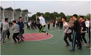 我校举行2017年体育节跳长绳比赛