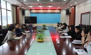 我校召开新入职教师期中总结会